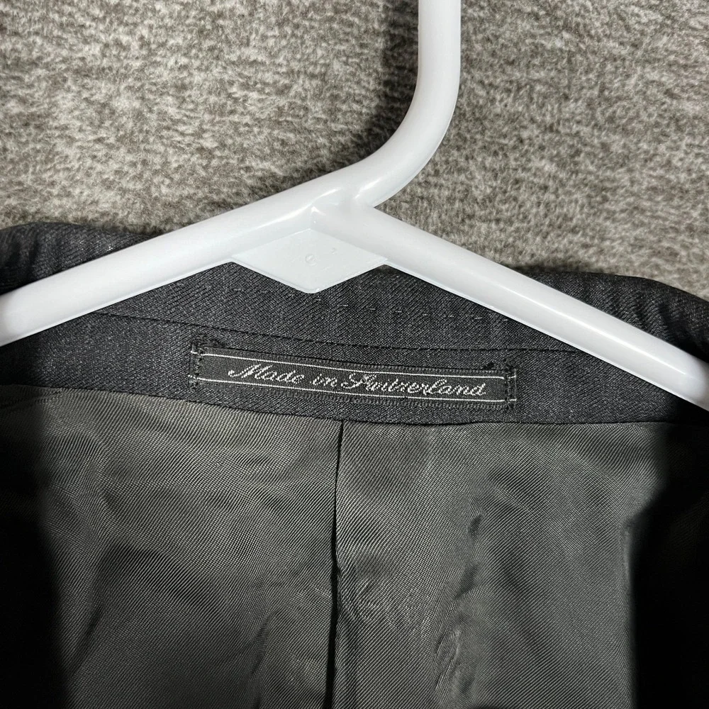 Ermenegildo Zegna Gray Pinstripe Wool Blazer‎ 50R (US 40) Richards Greenwich